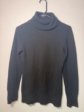 FLAWED J Crew Gustoso Black 100% Cashmere turtleneck sweater
